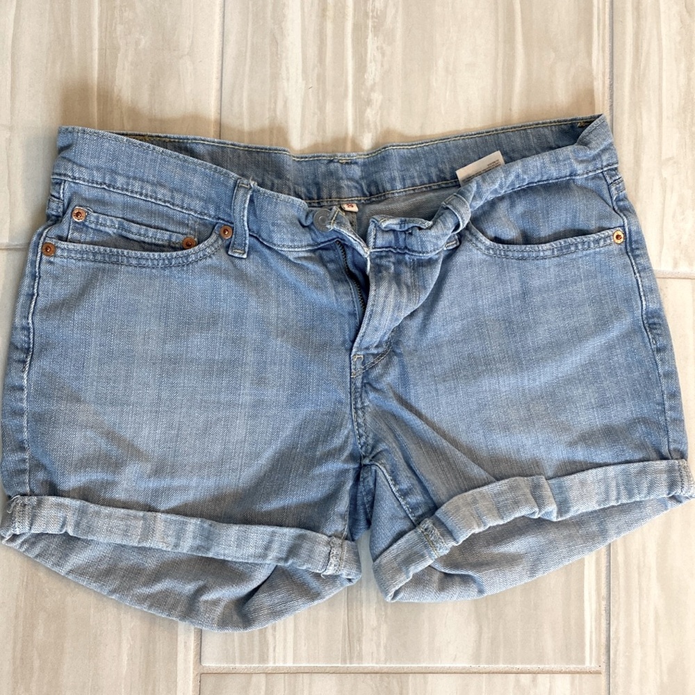Levi’s denim shorts